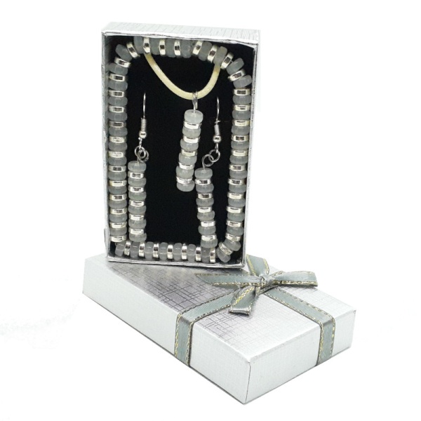 classy-winter-silver-box-full-set