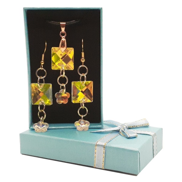 crystal-pendant-earrings-blue-box